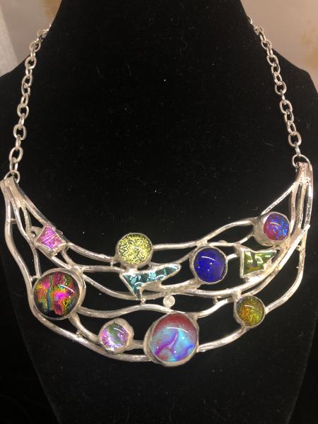 Beautiful Multicolor Necklace in Silver picture