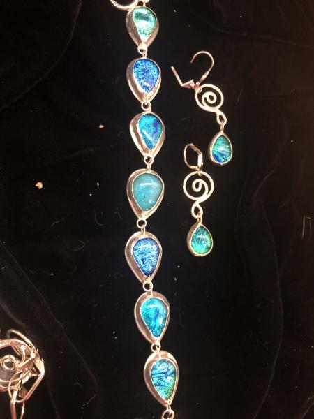 Sea Blues Bracelet and Earrings picture