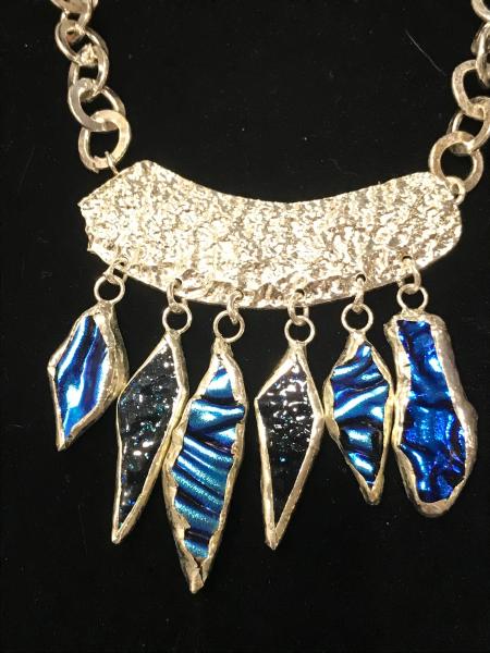 Necklace - Abstract Teardrop Design in Blue
