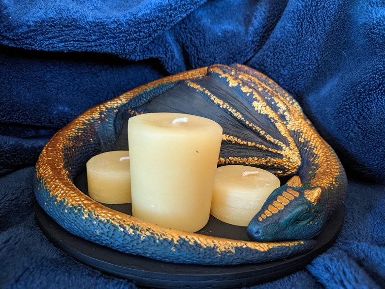 Sleepy Dragon Candle Display picture