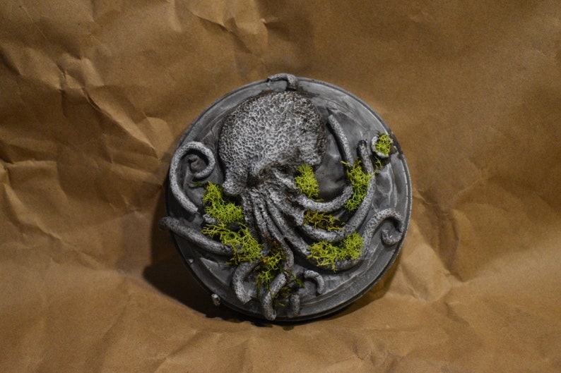 Mossy Stone Octopus Plaque picture