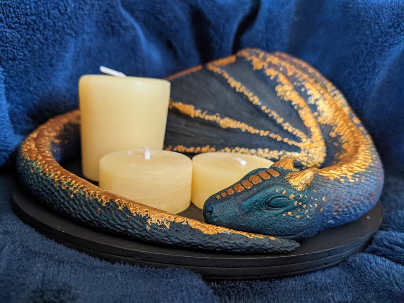 Sleepy Dragon Candle Display picture