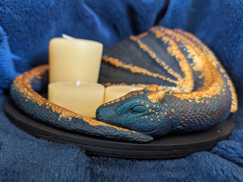 Sleepy Dragon Candle Display