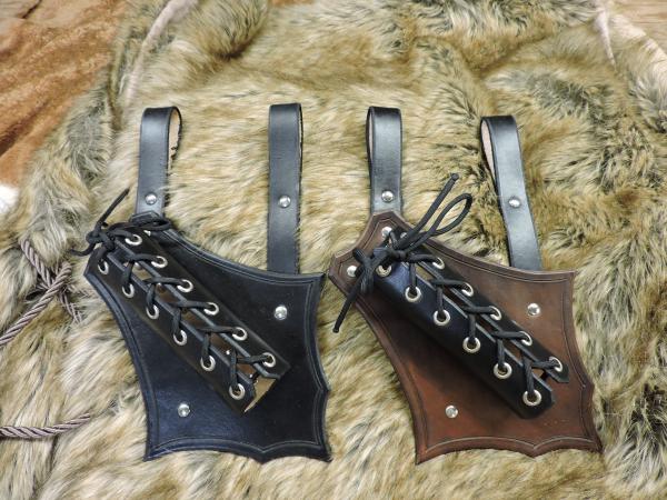 leather weapon frogs picture
