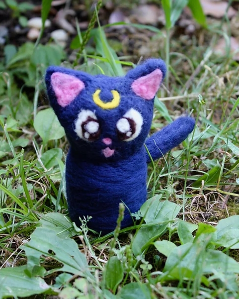 Felt Purple Moon Cat