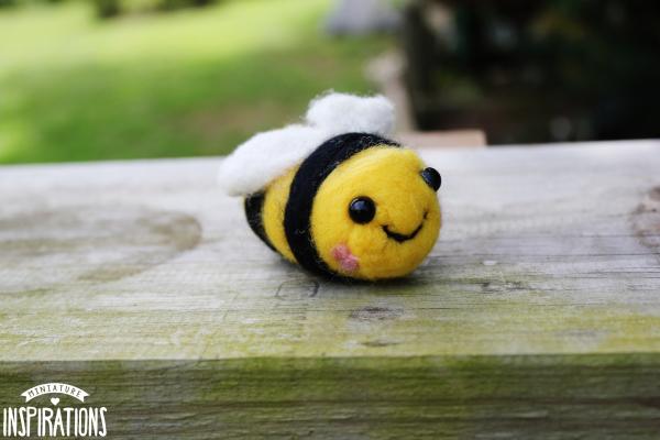 Felted Bumble Bee picture